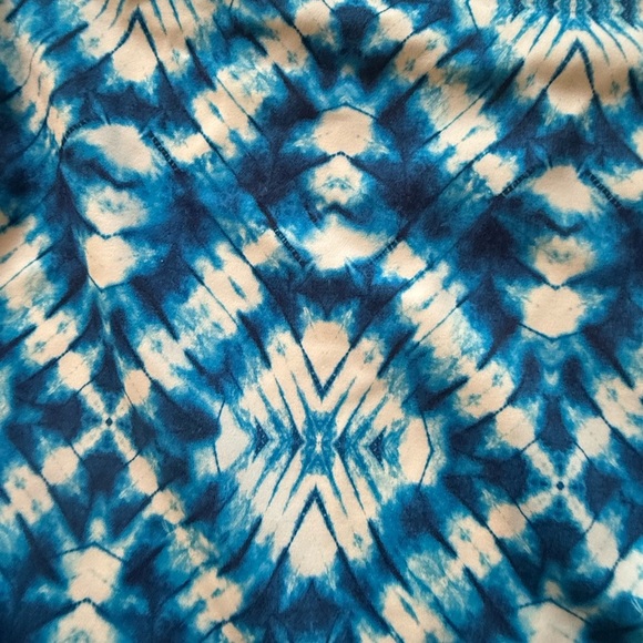 Swimsuits for All swim shirt rashguard women’s plus size 22 Blue White tie dye - Picture 4 of 7